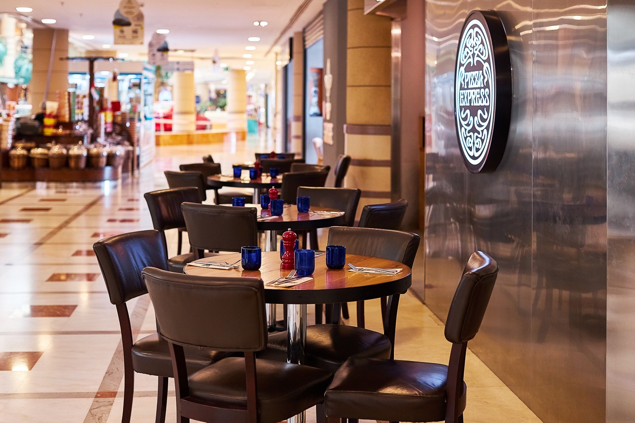 PizzaExpress, Bin Sougat Centre: the place