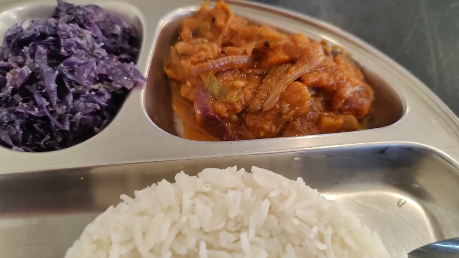Lakishmi Vilas Vegetarian Take Away: food & drinks
