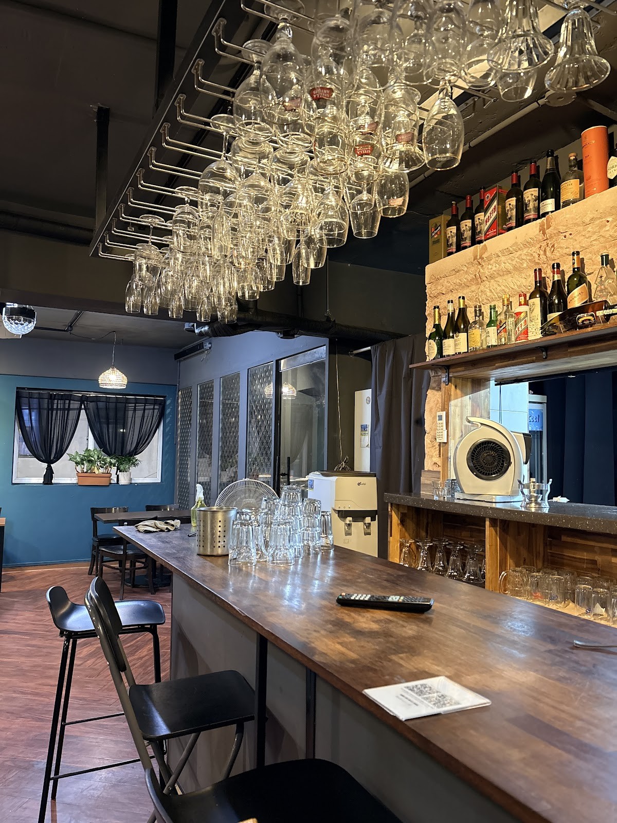 Hello India: Hongdae: the place