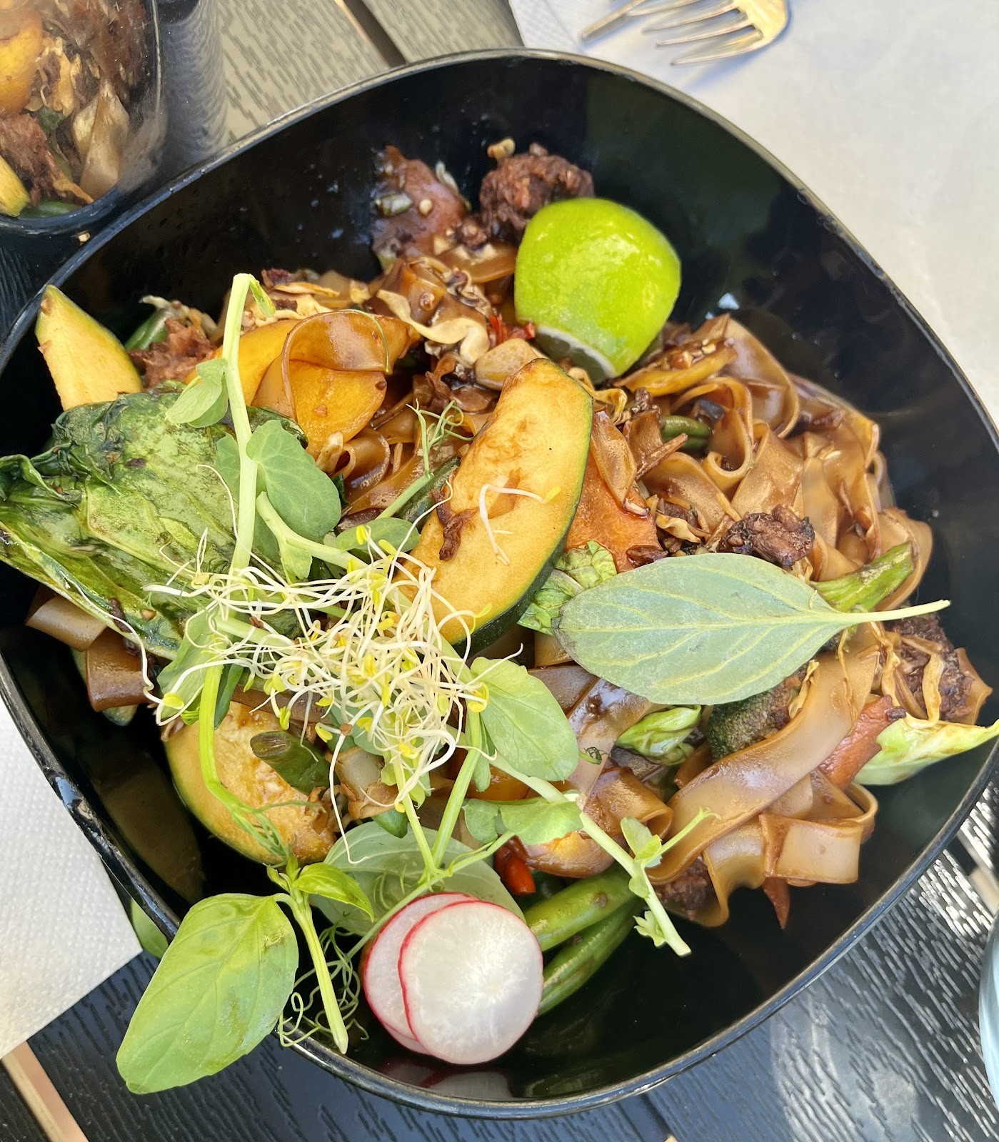 Peace Kitchen by Thai Vegan Kitchen Kallio: food & drinks