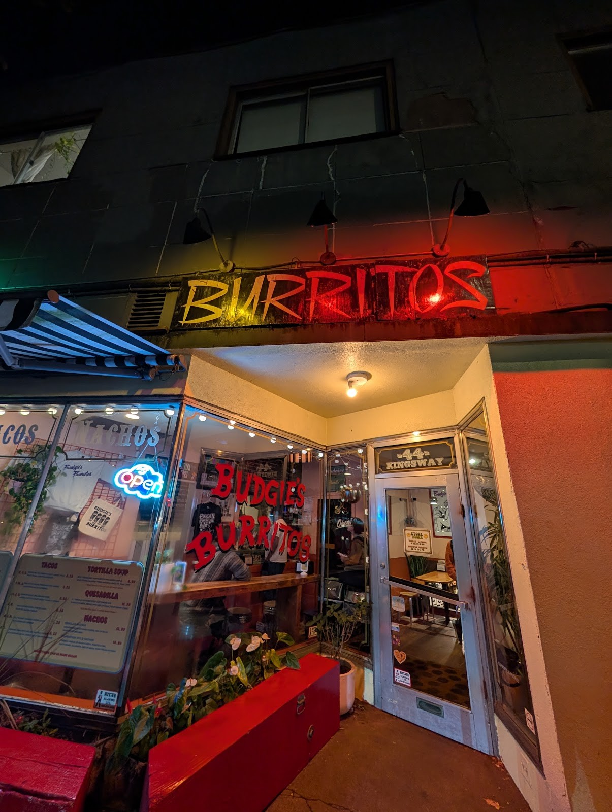 Budgies Burritos: the place