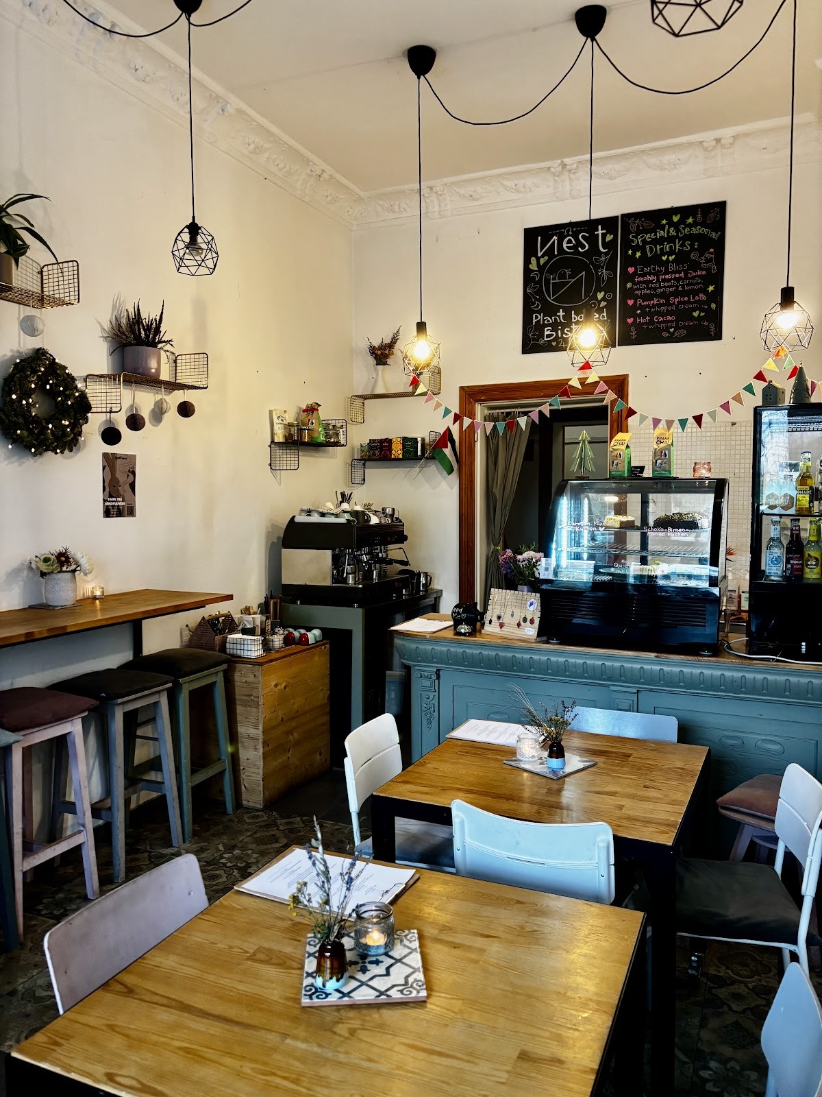 Nest plant based Bistro: the place