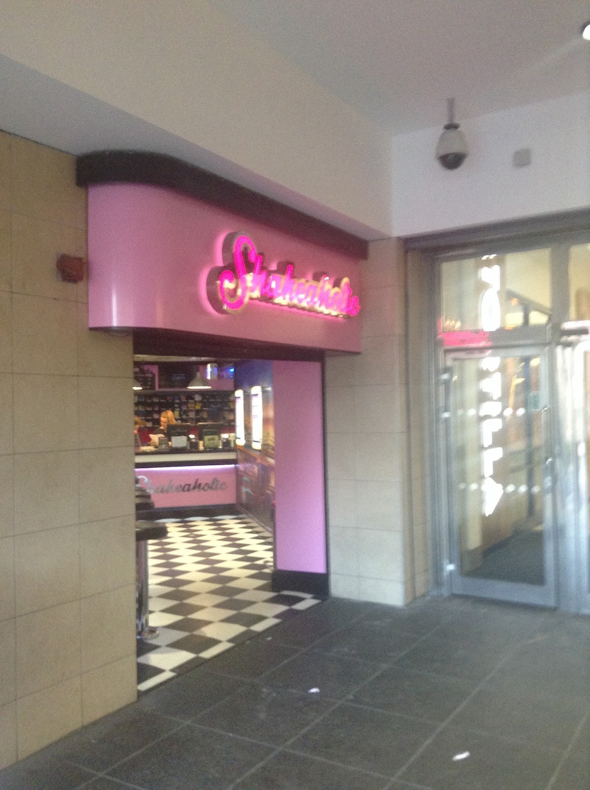 Shakeaholic: the place