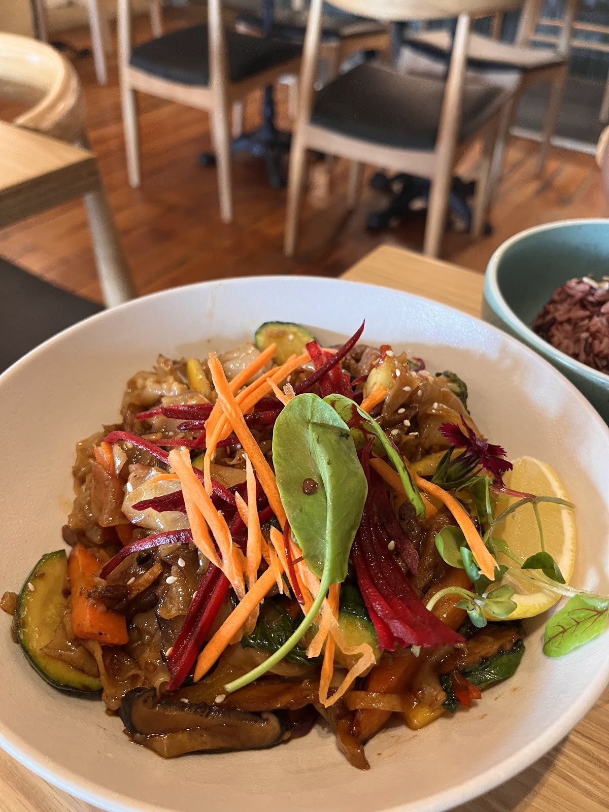 Khu Khu Milford: food & drinks