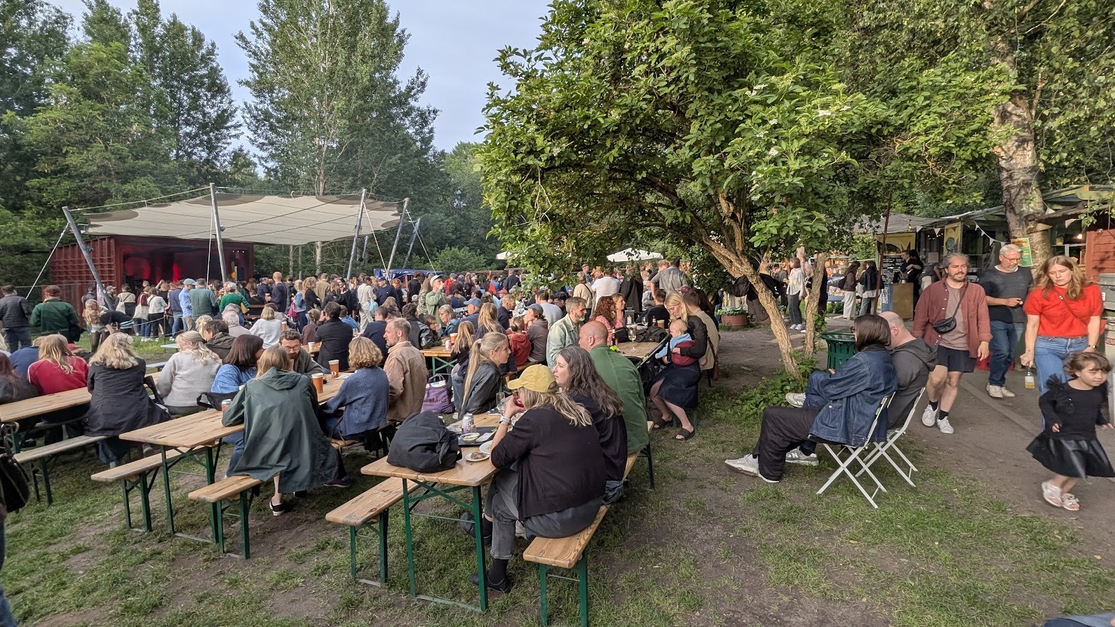 Vintervikens Trädgårdscafé: the place
