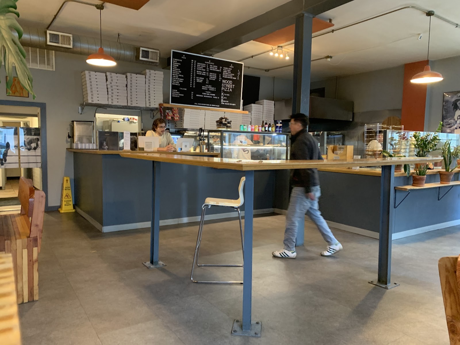 Wood Street Pizza: the place