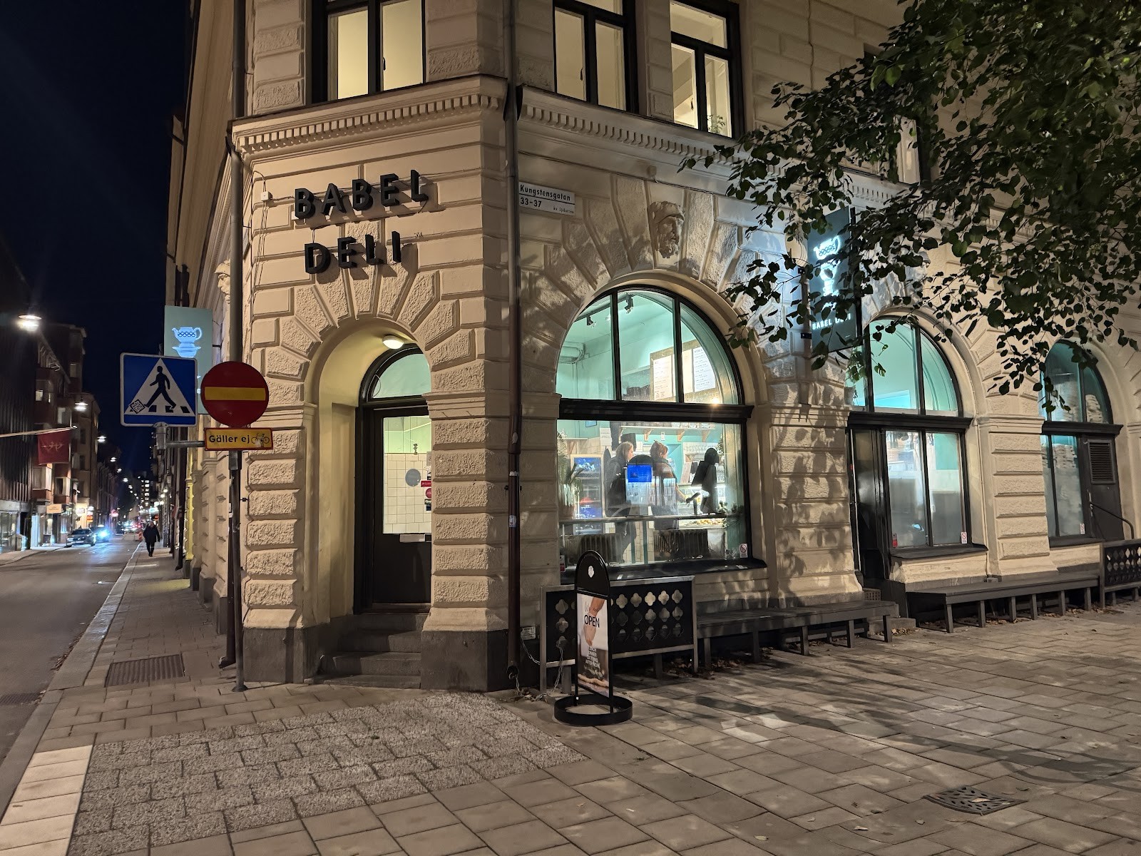Babel Deli: the place