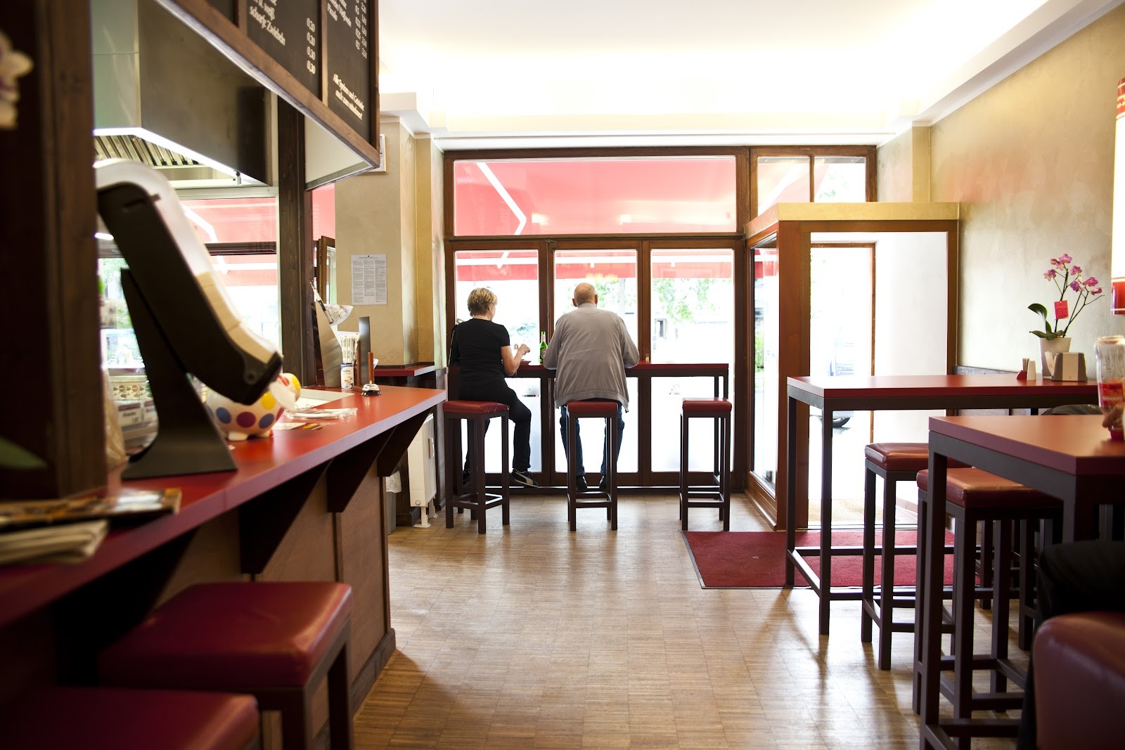 Ziervogel's Kult-Curry: the place