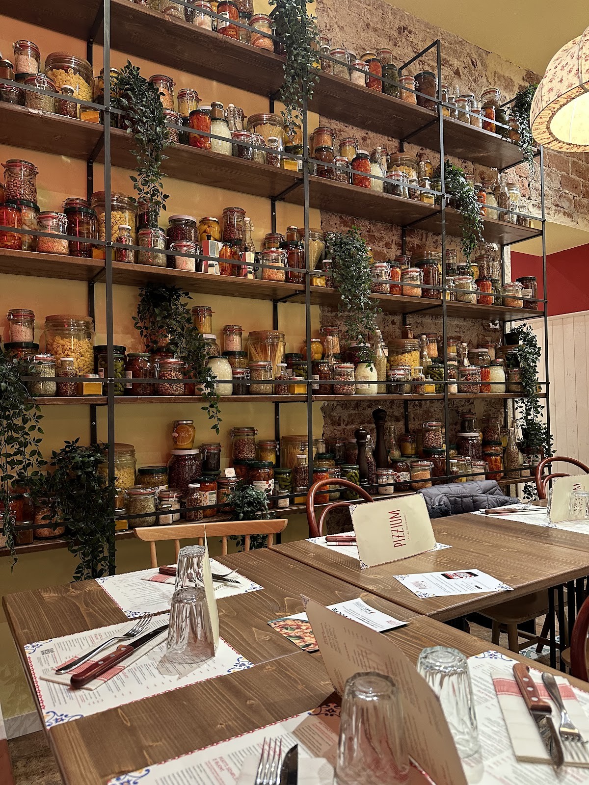 Pizzium - Torino Via Tasso: the place