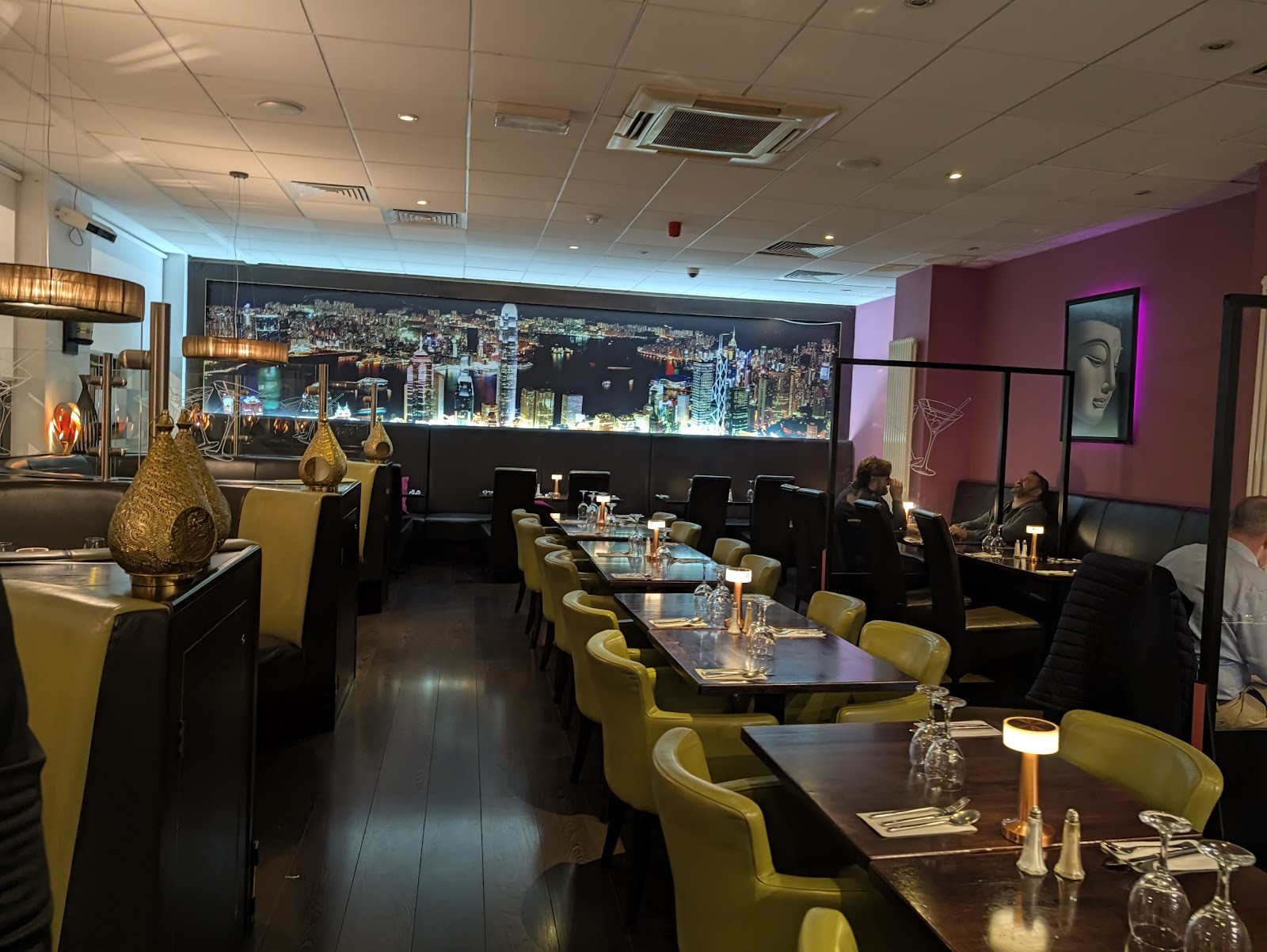 Noble House Chinese: the place