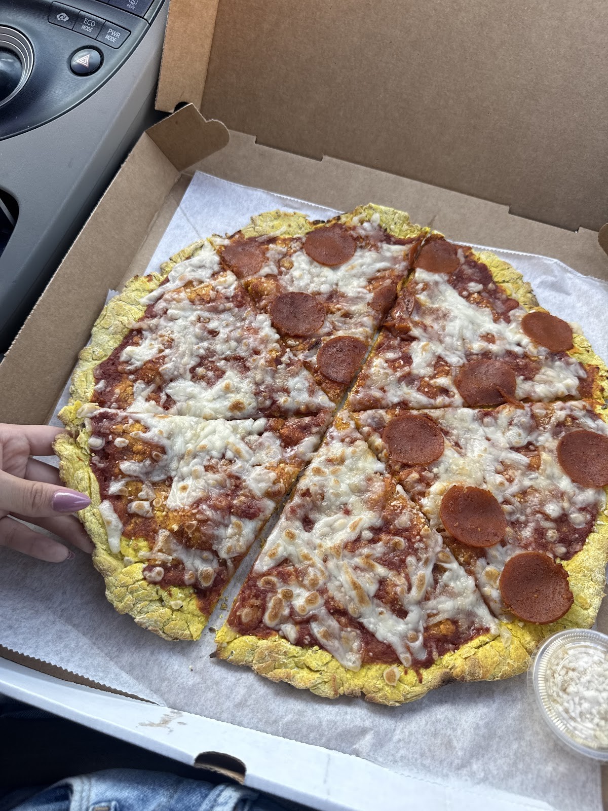 Flava’s vegan Pizzeria & Cafe: food & drinks