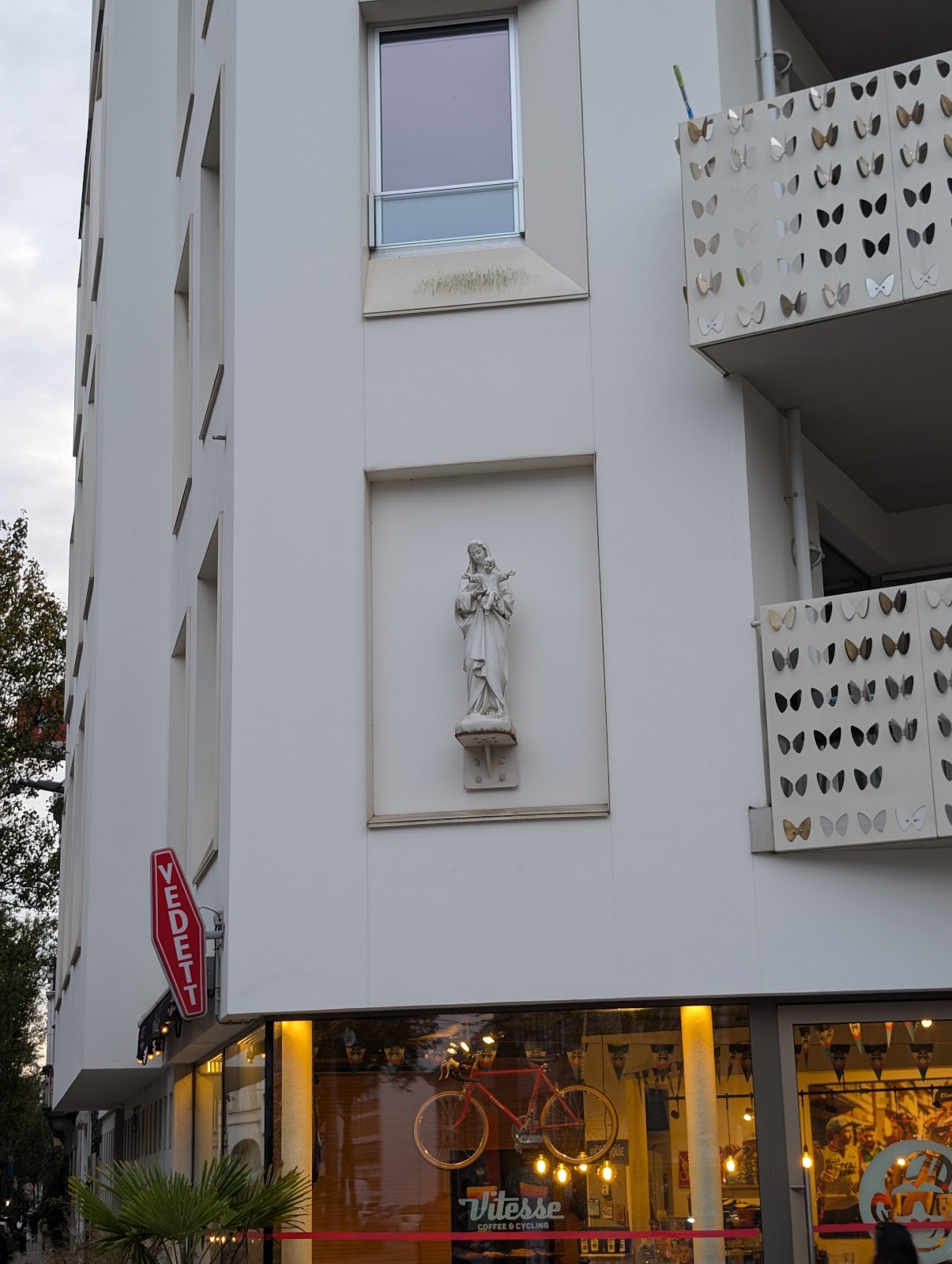 Vitesse Coffee & Cycling: the place
