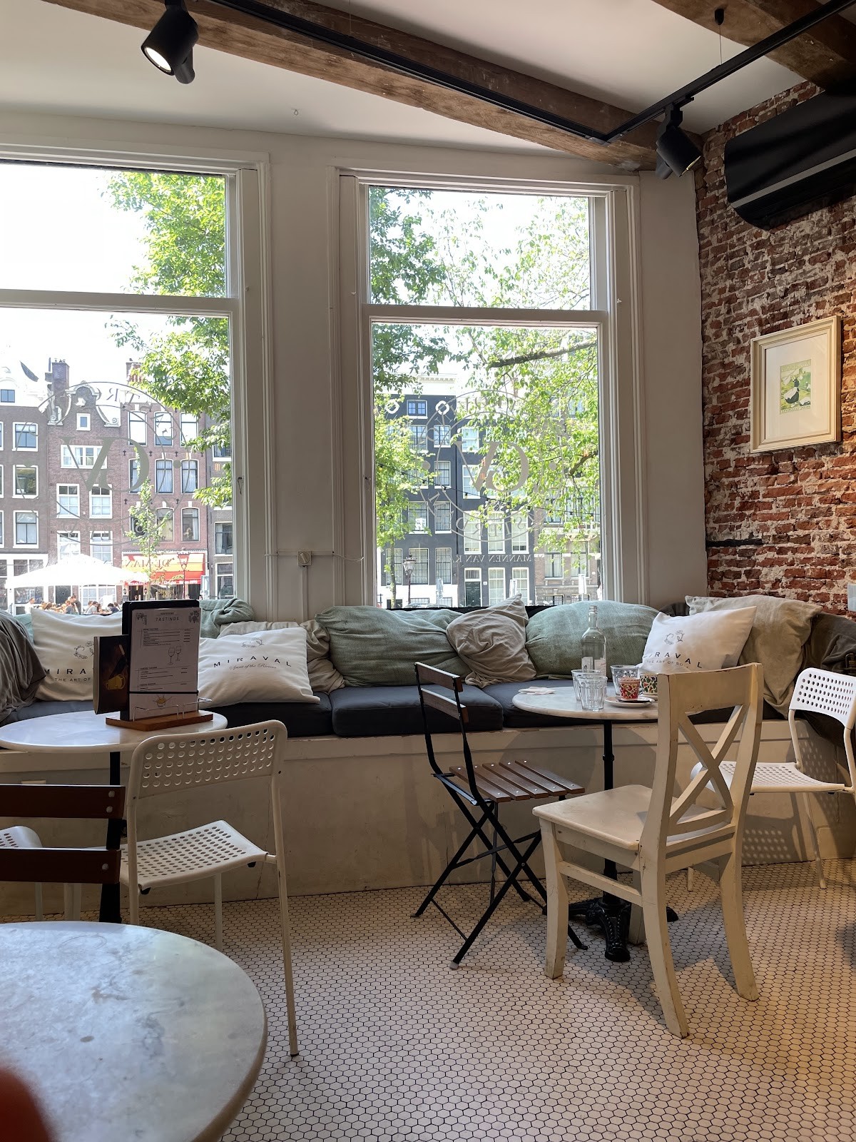 Gastrovino: the place