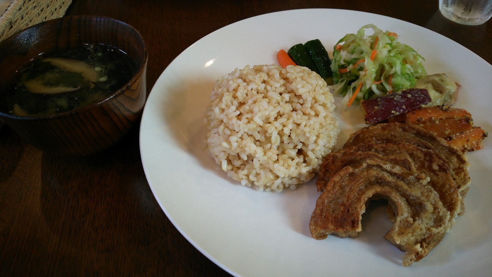 Cafe 5884: food & drinks