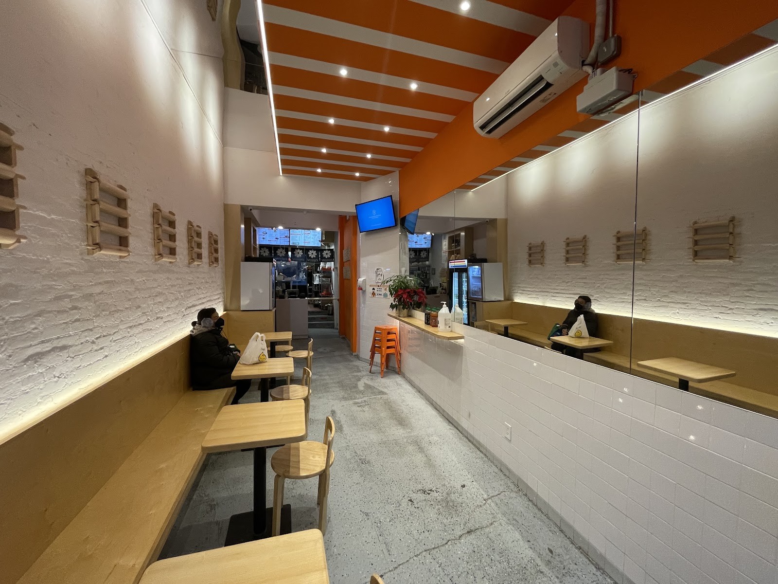Vanessa's Dumpling House: the place