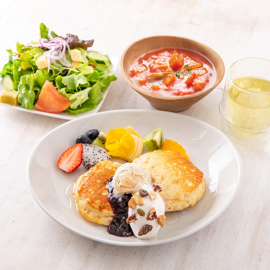 Ain Soph. Journey Shinjuku: food & drinks