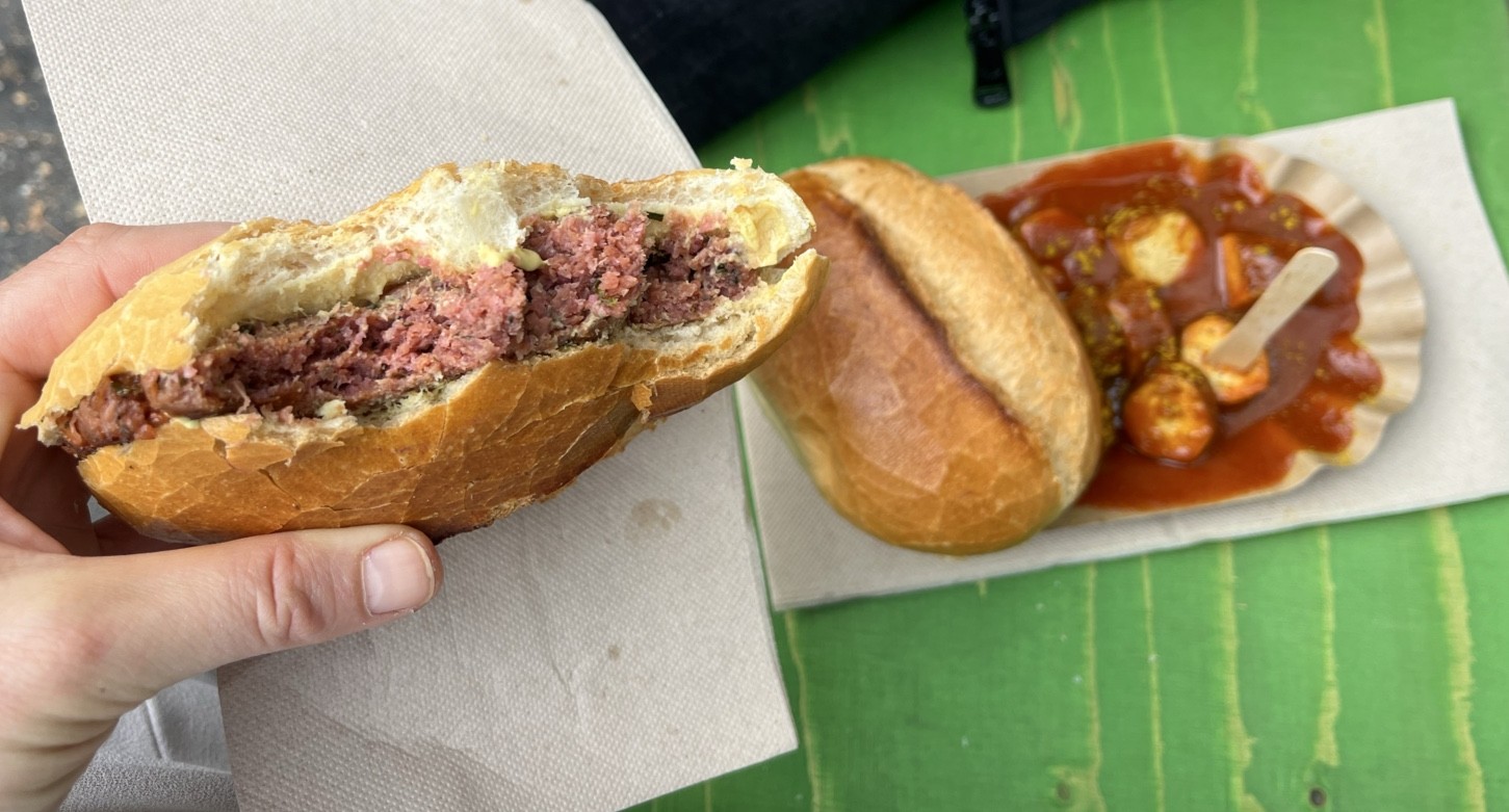 Die Vegane Fleischerei Köln - Lebensmittelhandel mit Frischetheke und Imbiss, Catering: food & drinks