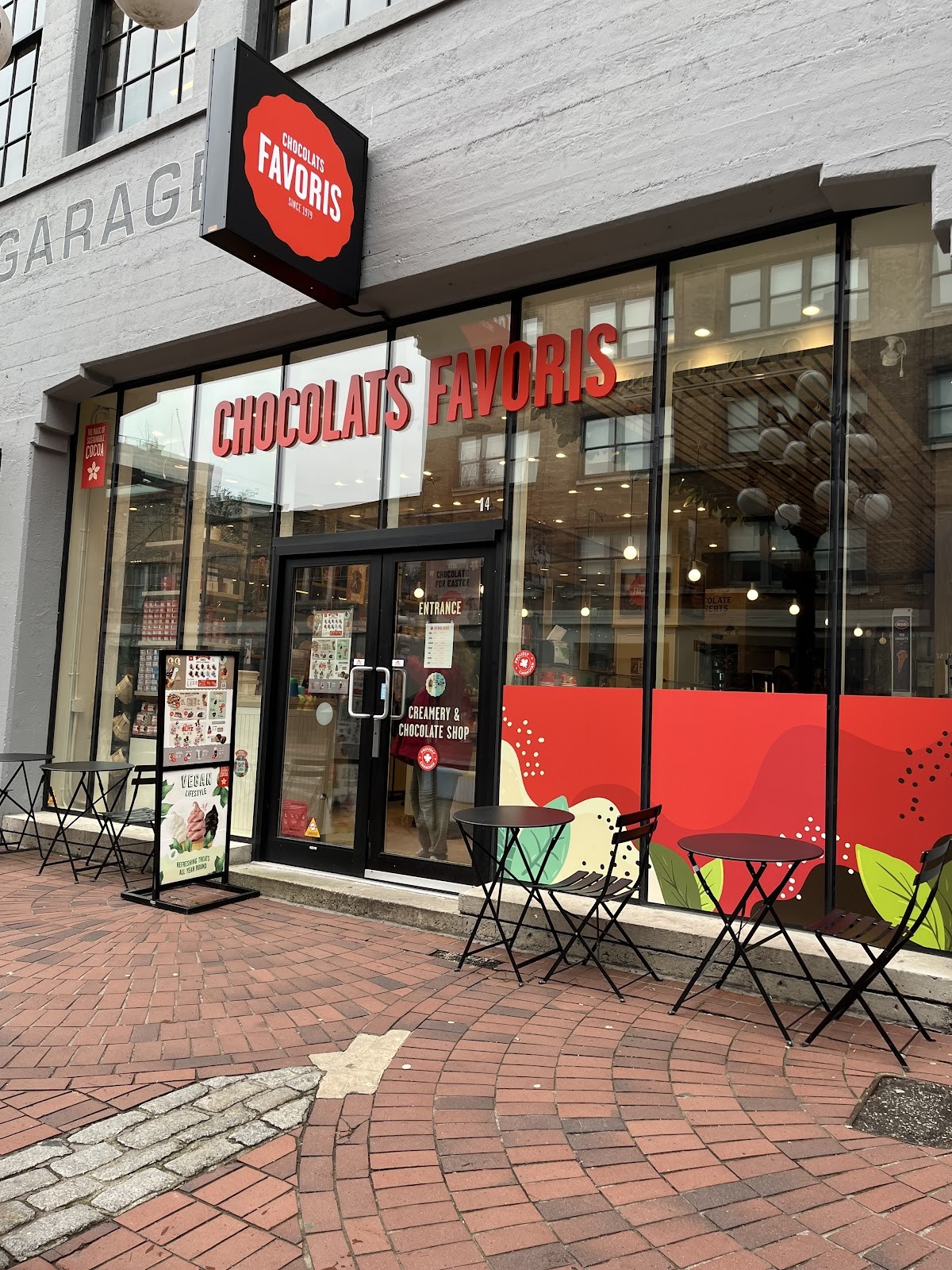 Chocolats Favoris: the place