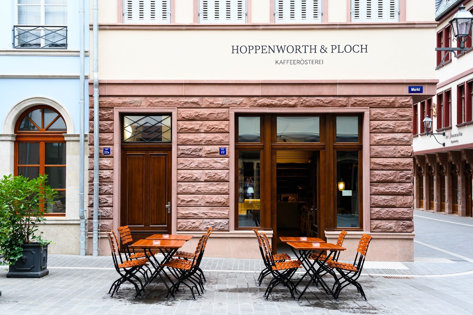 Hoppenworth & Ploch - Markt: the place