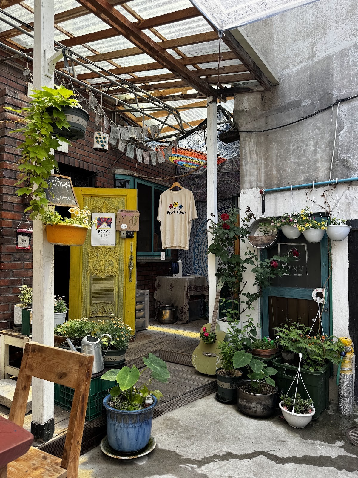 The 2nd Rogpa Shop & Cafe: the place