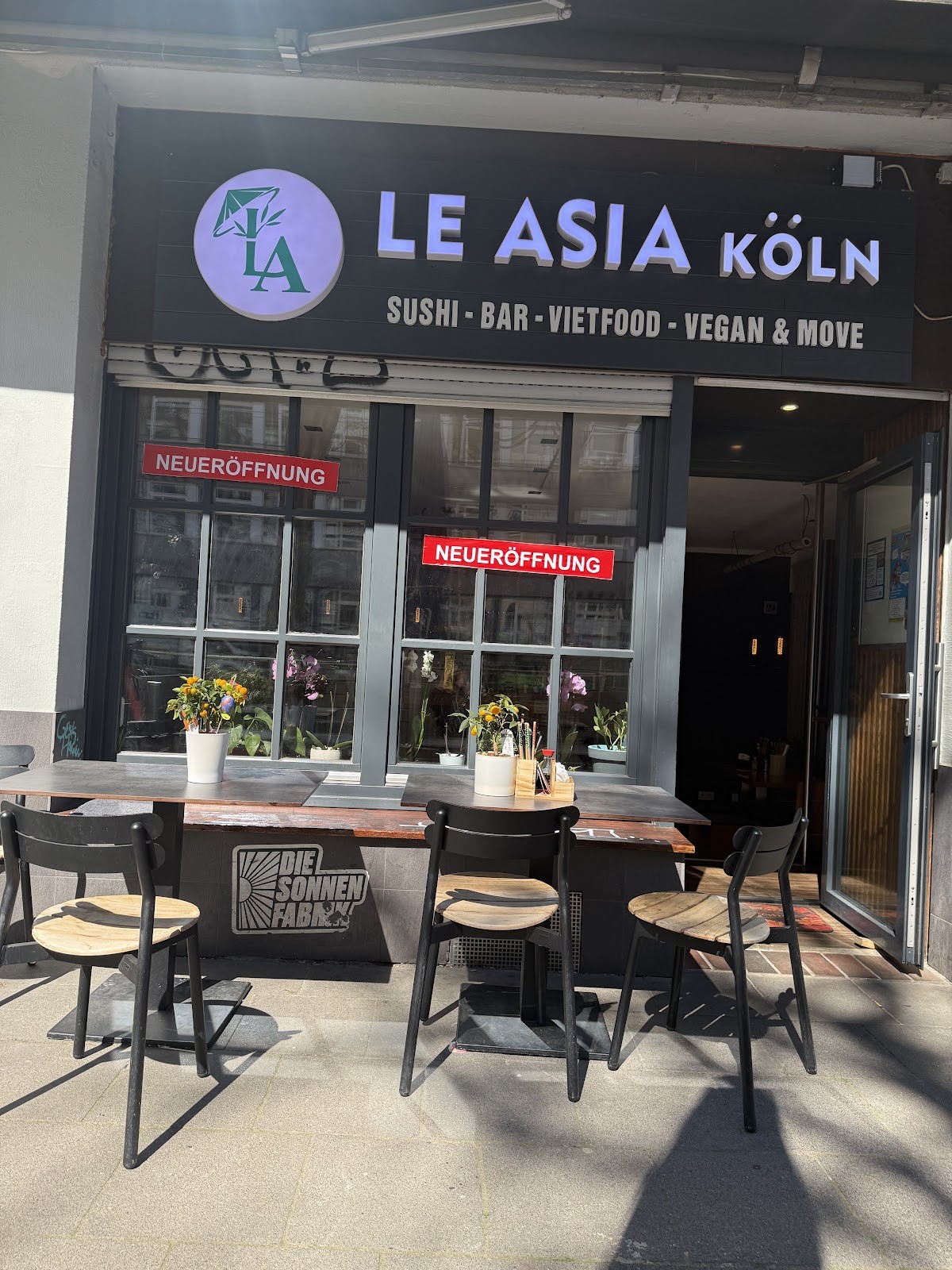 Le Asia Köln: the place