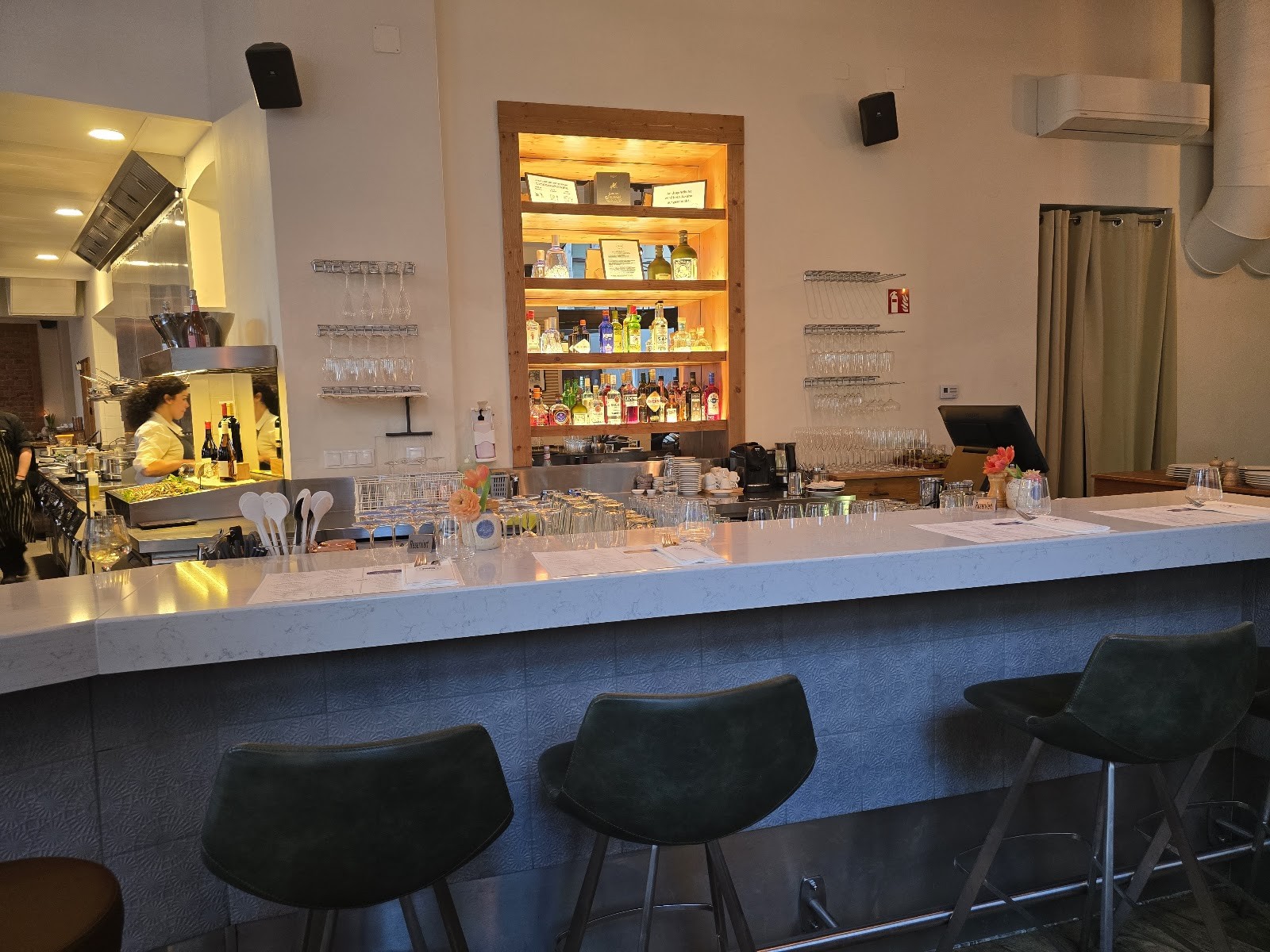PACO . spanish restaurant . tapas . bar: the place