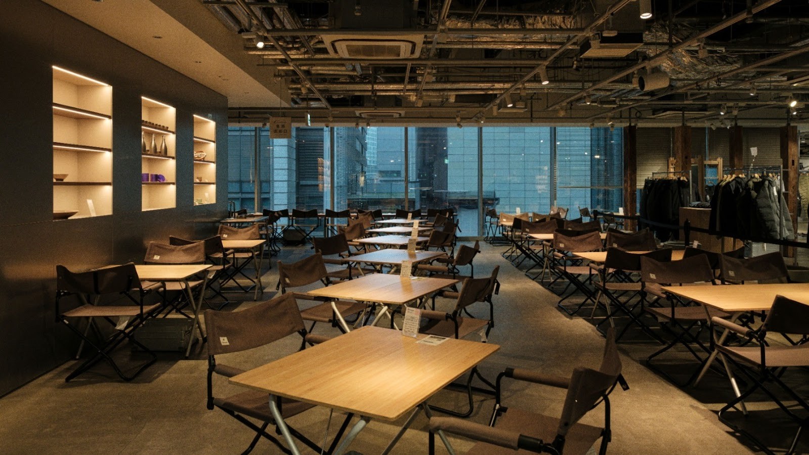 Snow Peak Cafe LAND STATION TOKYO: the place