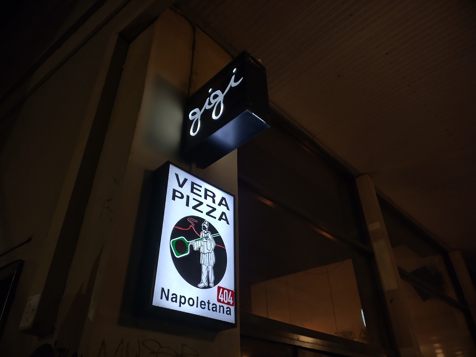 Gigi Pizzeria: the place