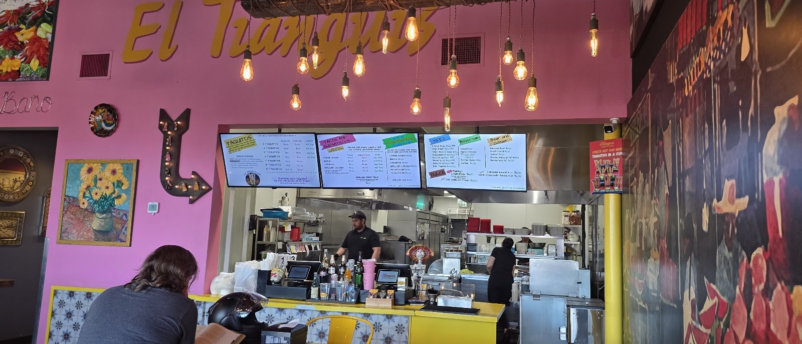 El Tianguis Rolled Taquitos: the place