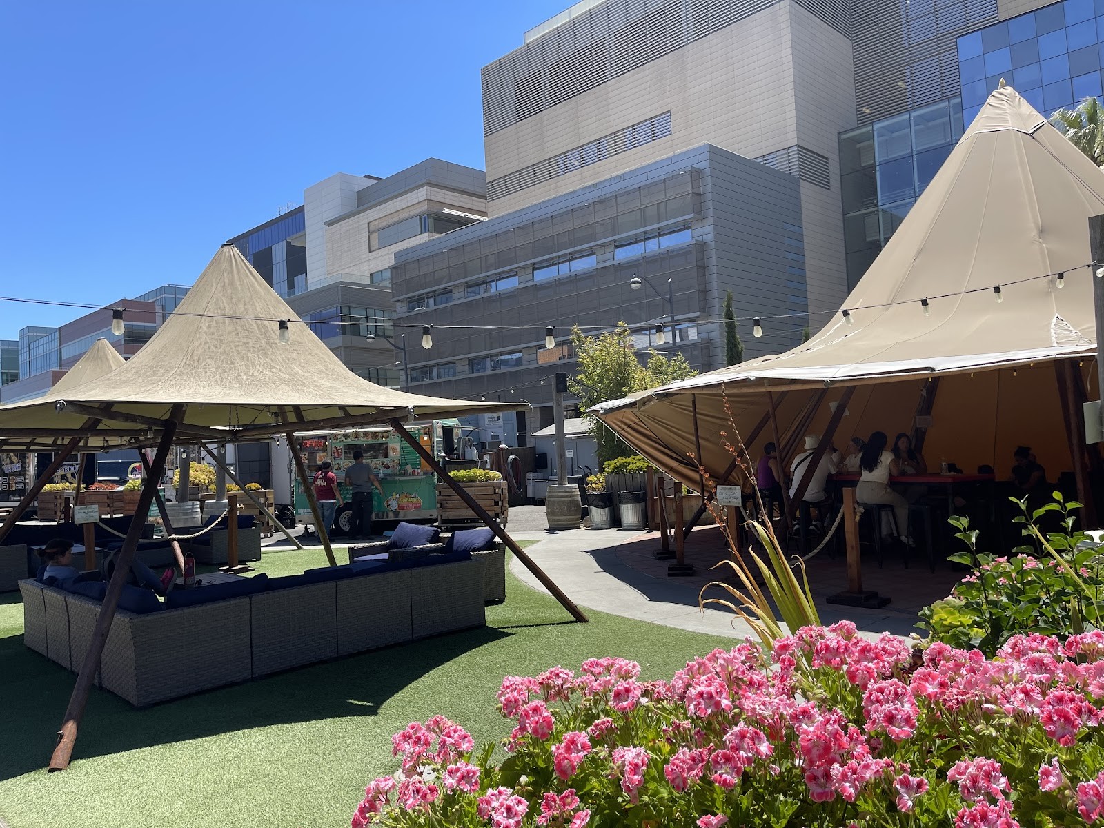 Rasa Rasa Food Truck: the place