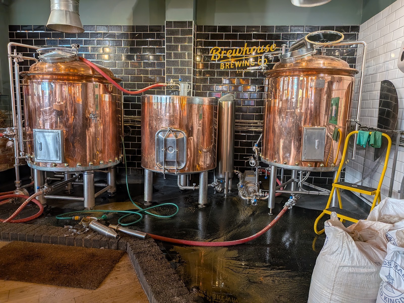 Brewhouse & Kitchen - Bristol: the place