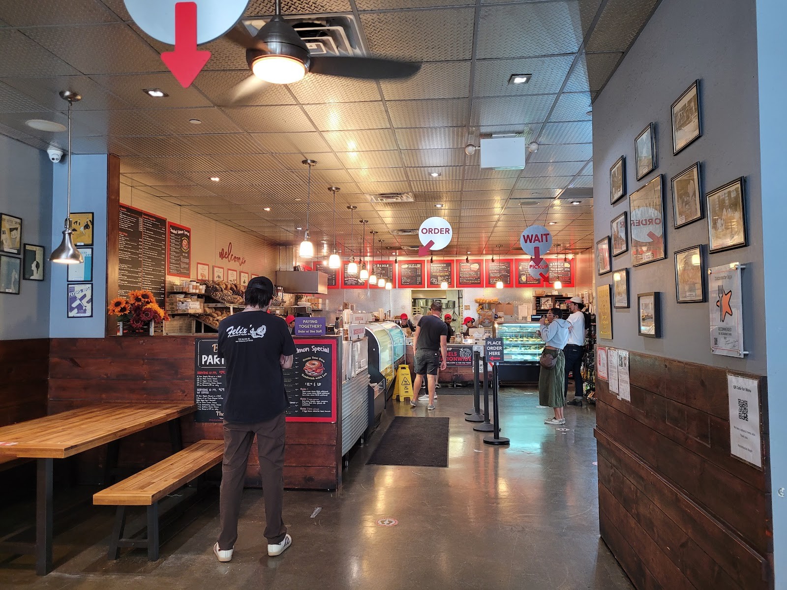 Knickerbocker Bagel: the place