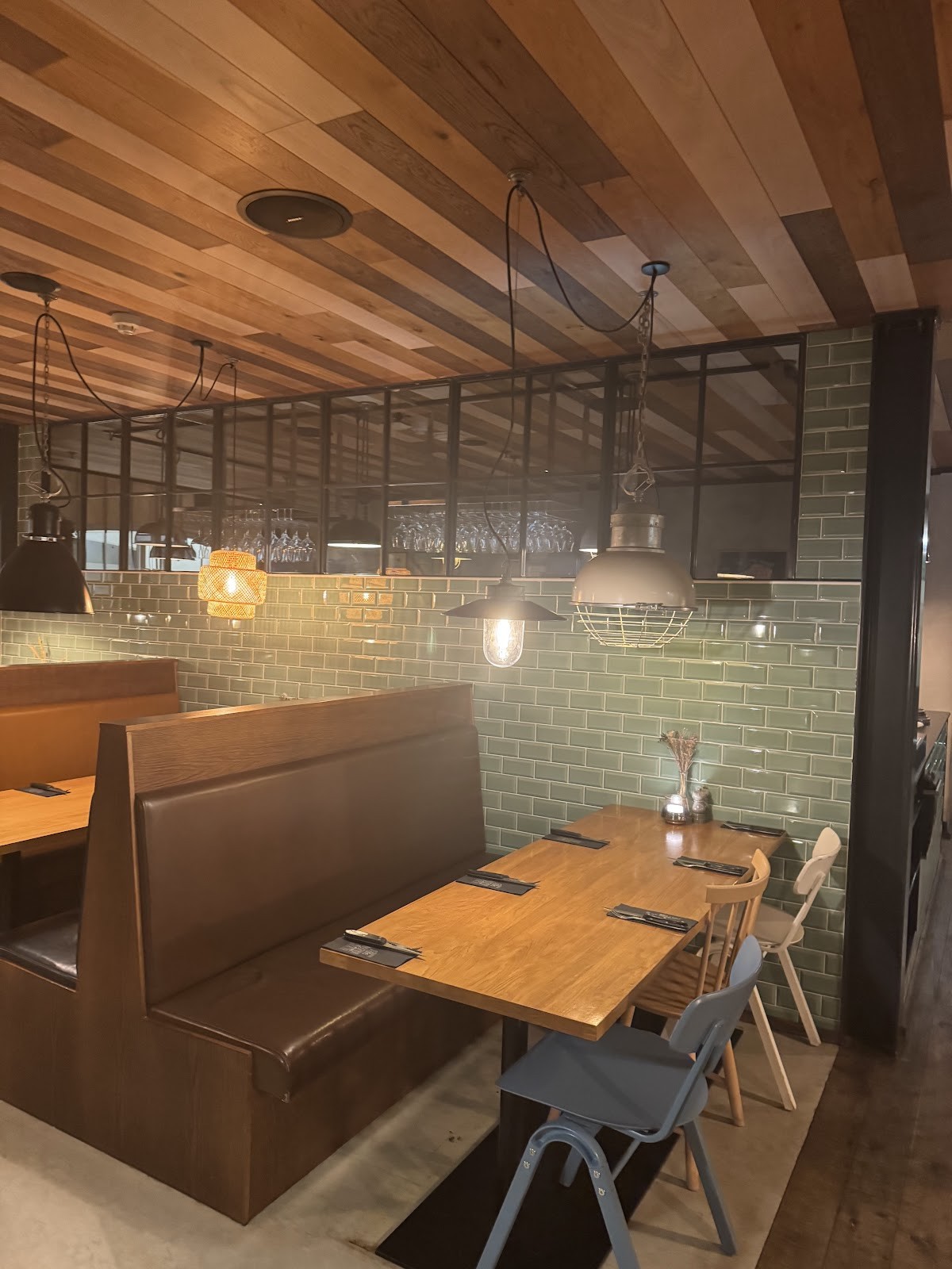 Halifax Burgers Amager: the place