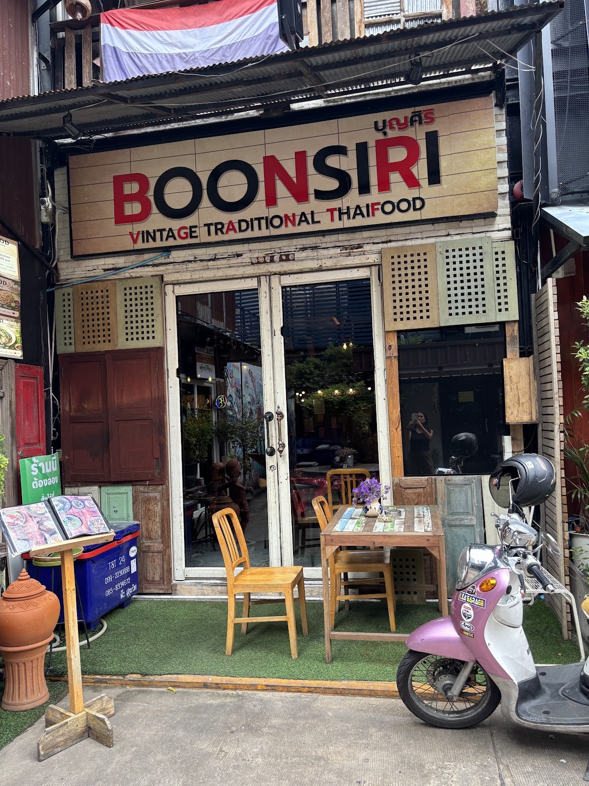 BOONSIRI Thaifood Bangkok: the place