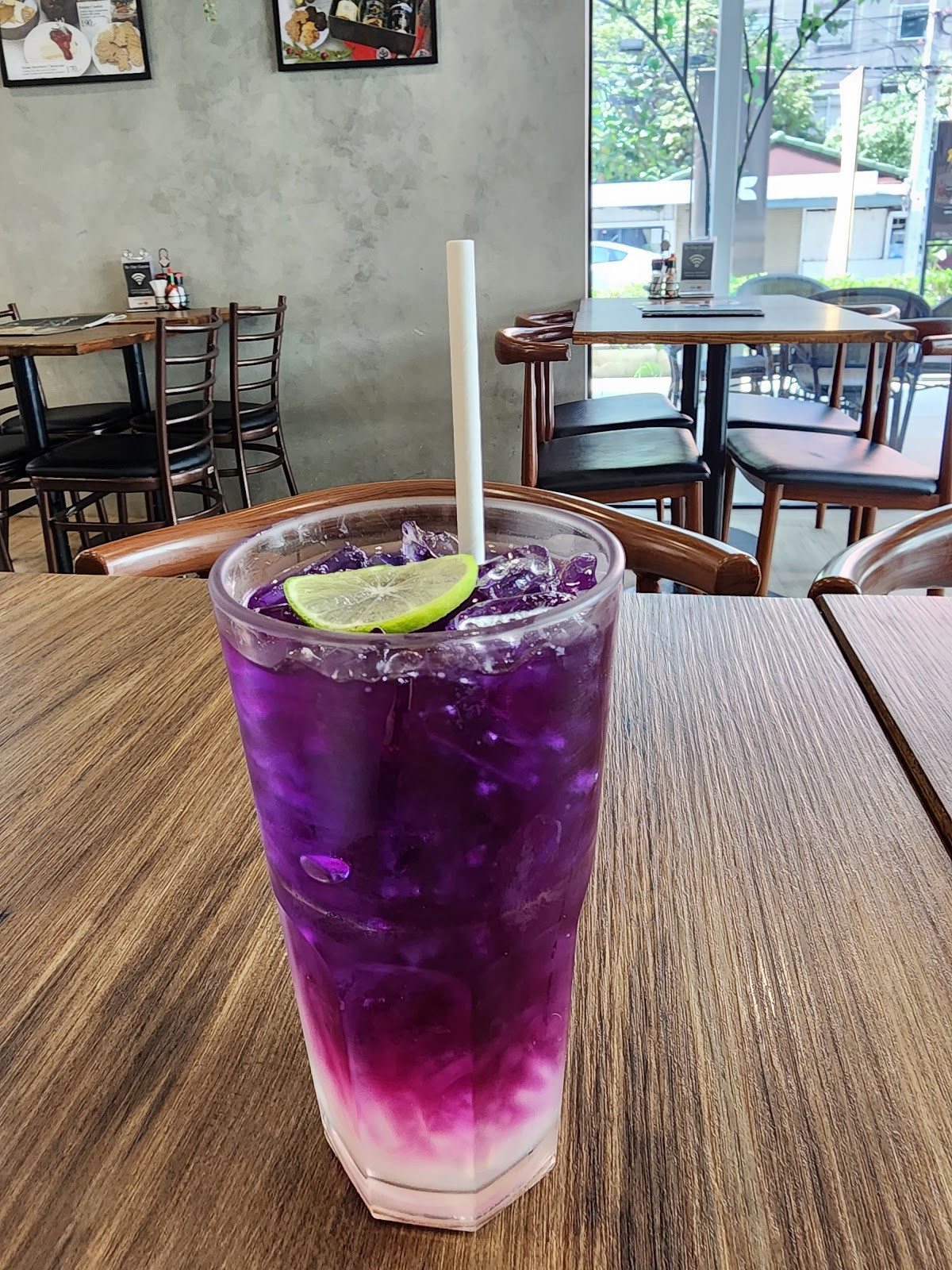 Veganerie Silom: food & drinks