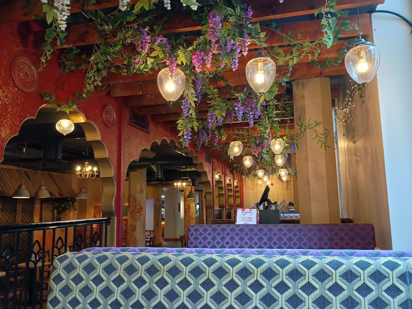 Indian Tiffin Room Leeds: the place