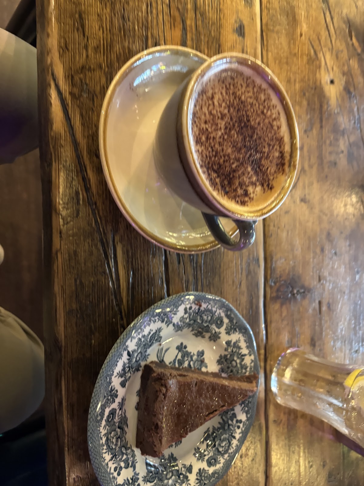The Sound Lounge: food & drinks