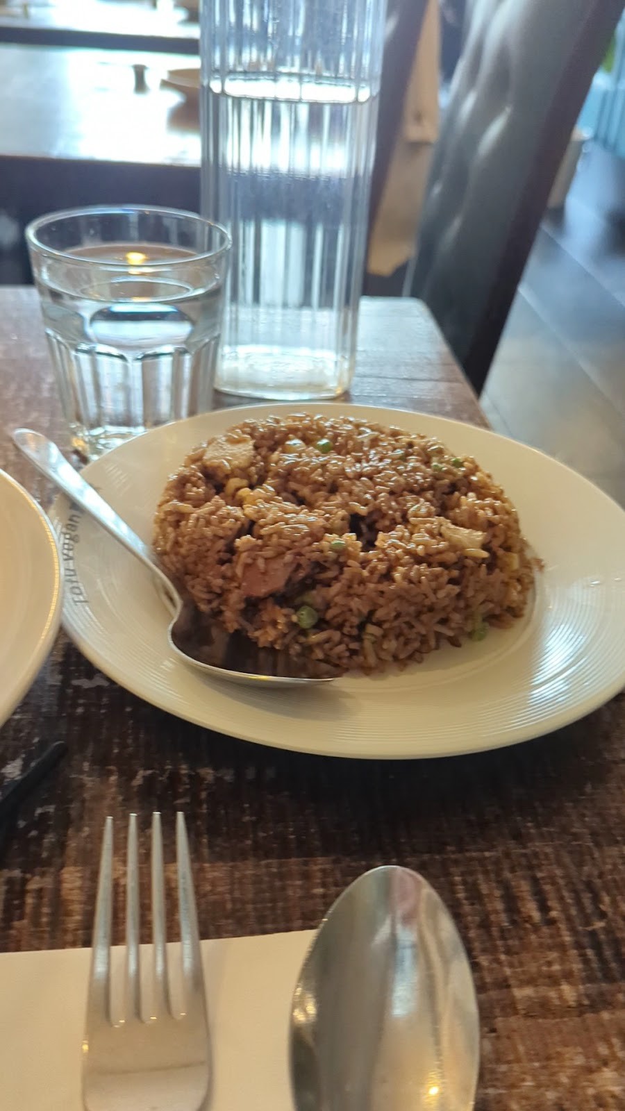 Tofu Vegan Golders Green: food & drinks