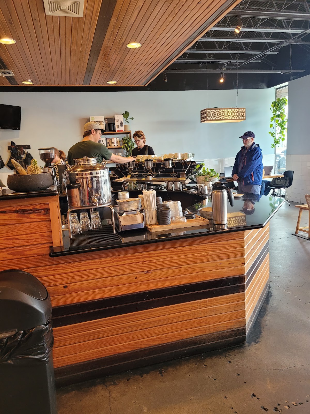 Houndstooth Coffee: the place