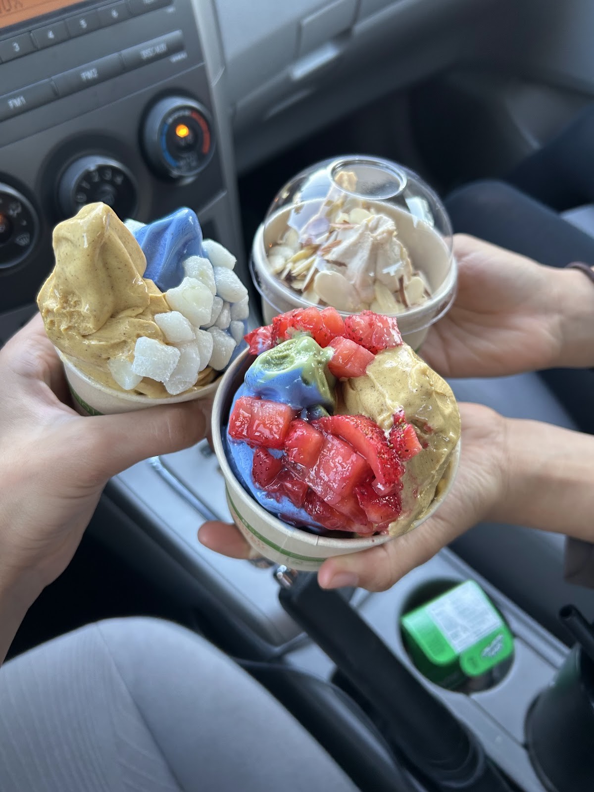 Yoga-urt Granada Hills: food & drinks