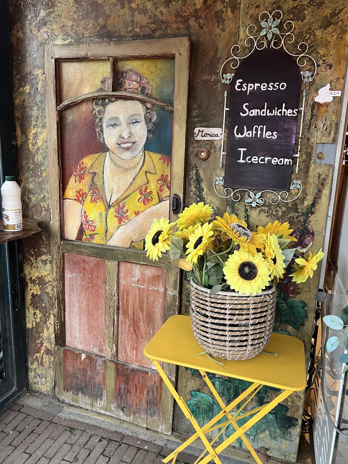 Kiosk Rembrandt Van Gogh: the place