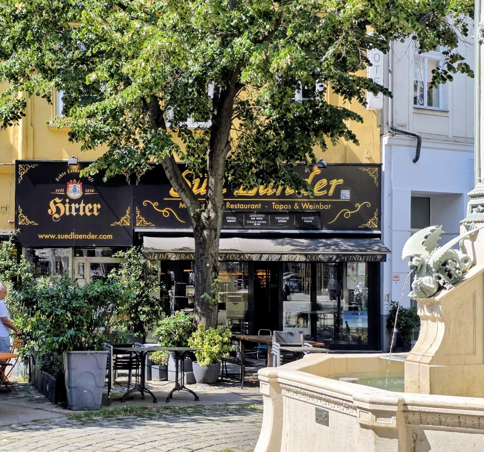 Süd Länder Bistro: the place
