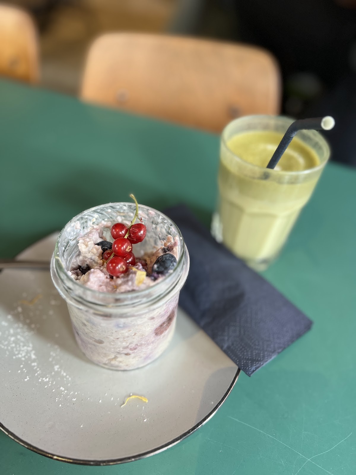 A Little Lost: food & drinks