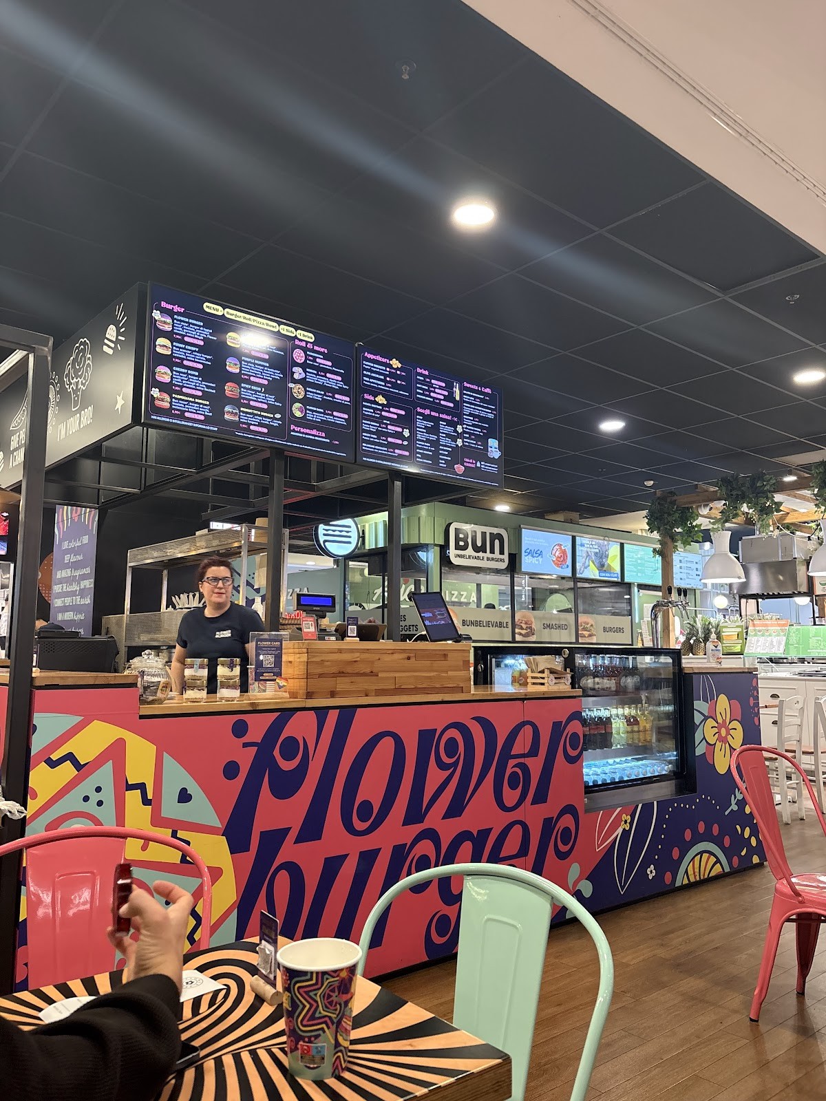 Flower Burger: the place