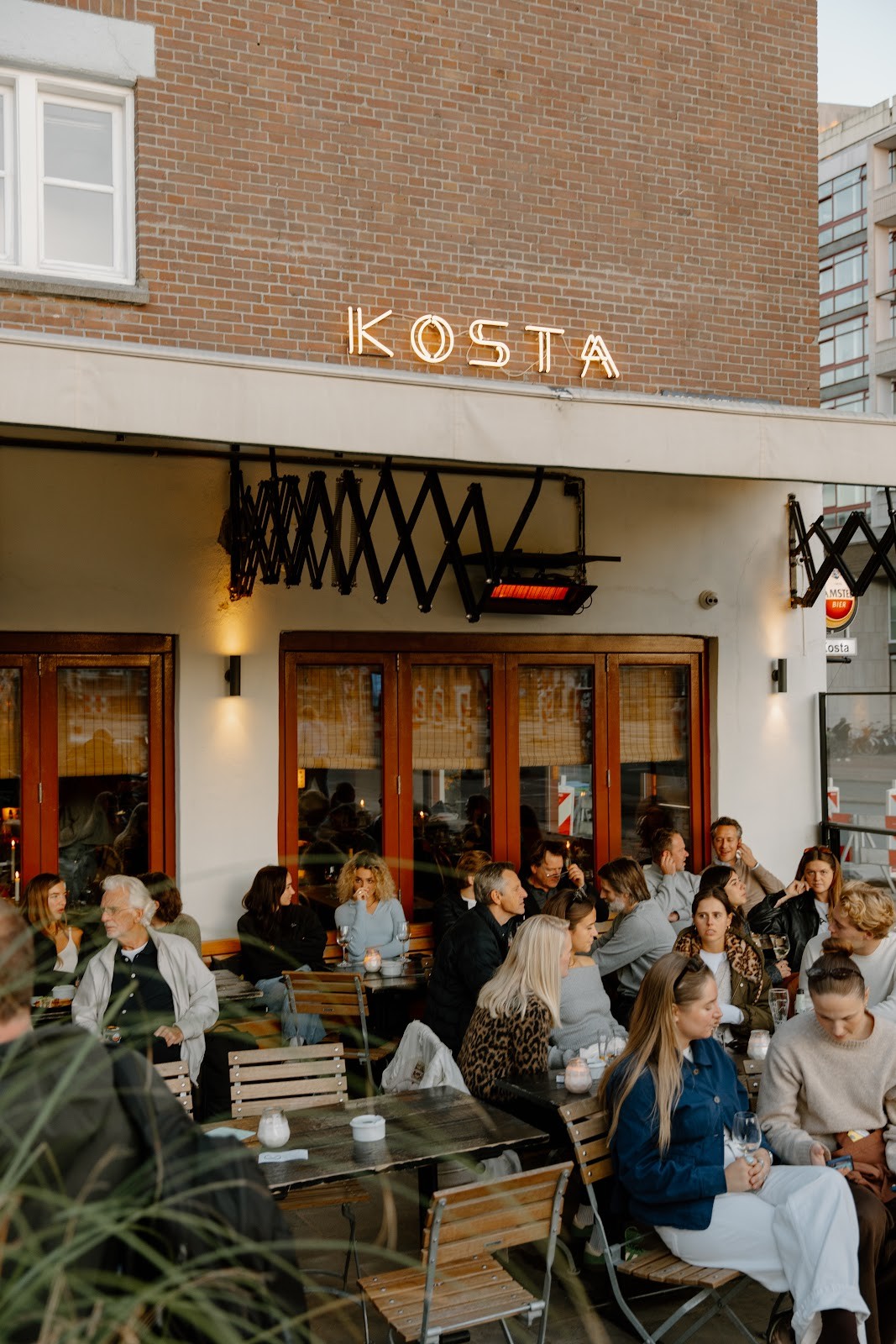 Bar Kosta | Food & Drinks: the place