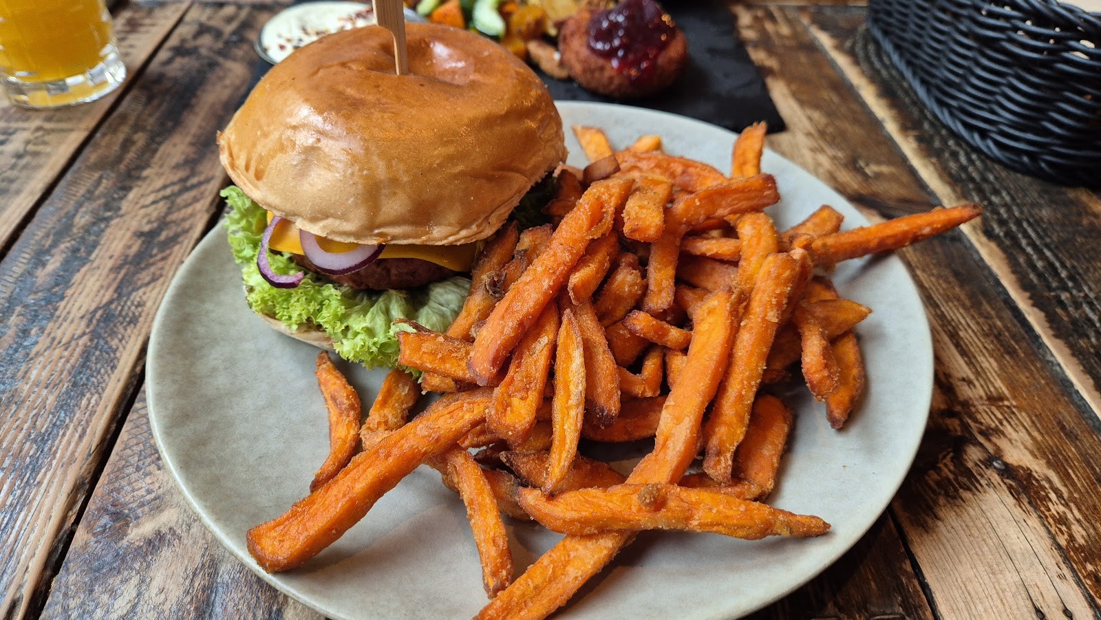 Froindlichst Berlin Prenzlauer Berg: food & drinks