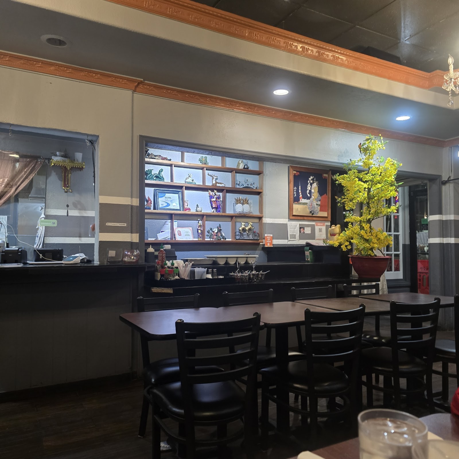 Capital Thai (Traditional Thai Cuisine): the place