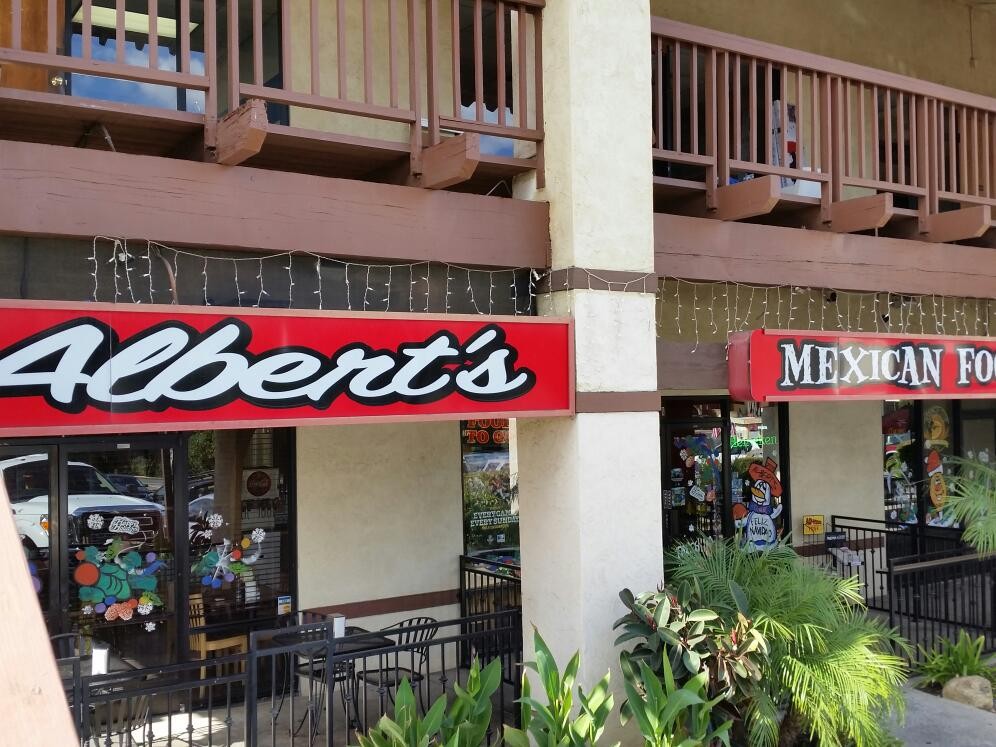 Albert's Fresh Mexican Food: the place