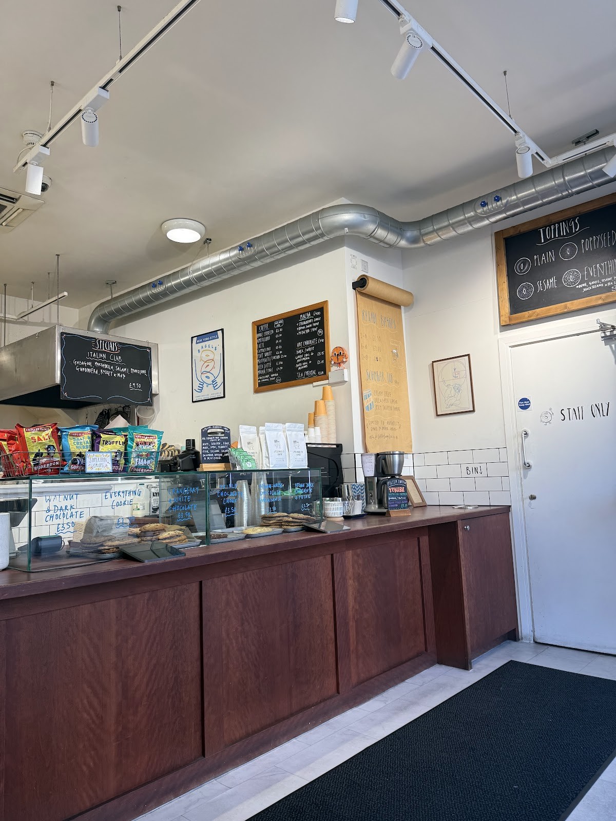 Little Bagel Co.: the place