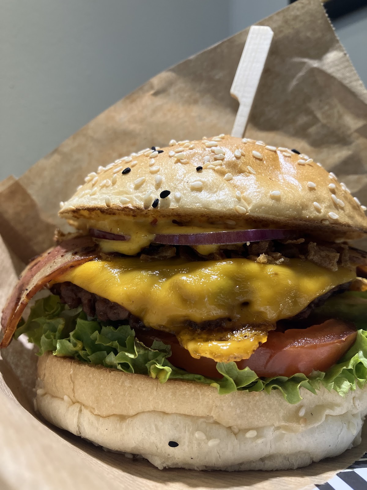 VEG'D - Vegan Burgers - Schöneberg: food & drinks